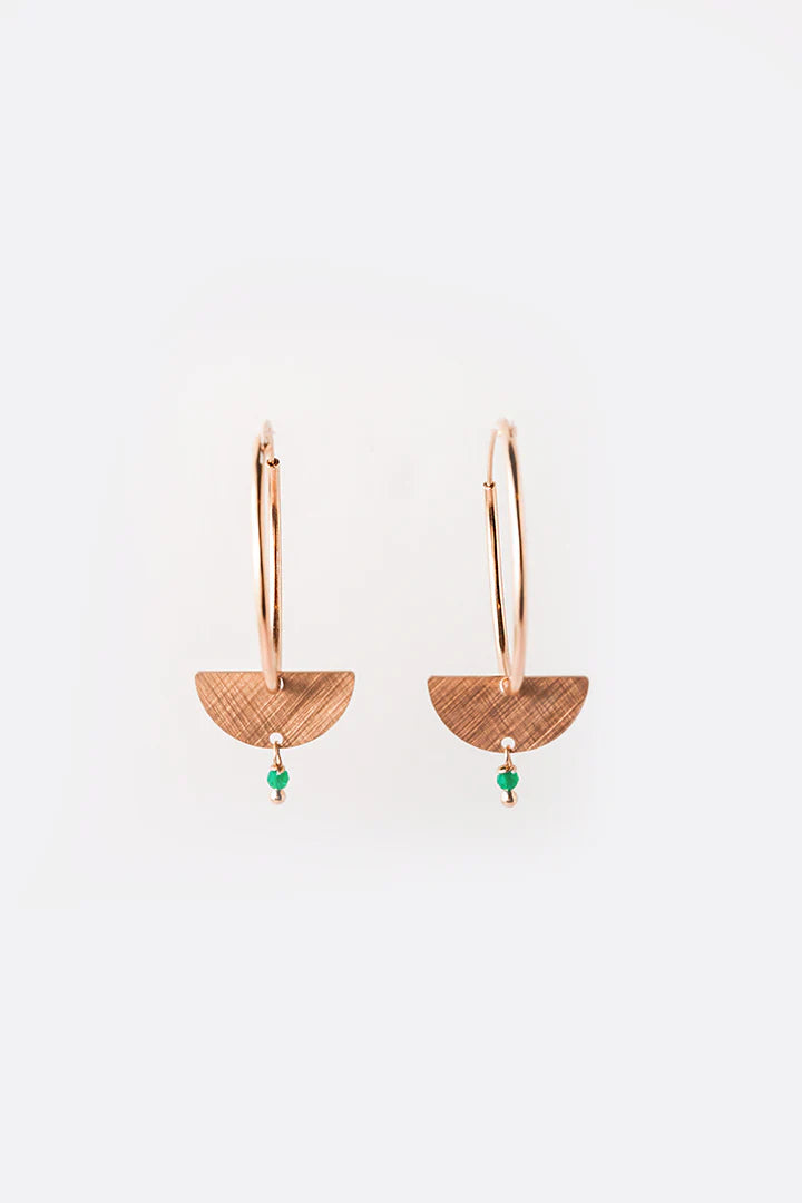Medium silver earring with half-moon pendant