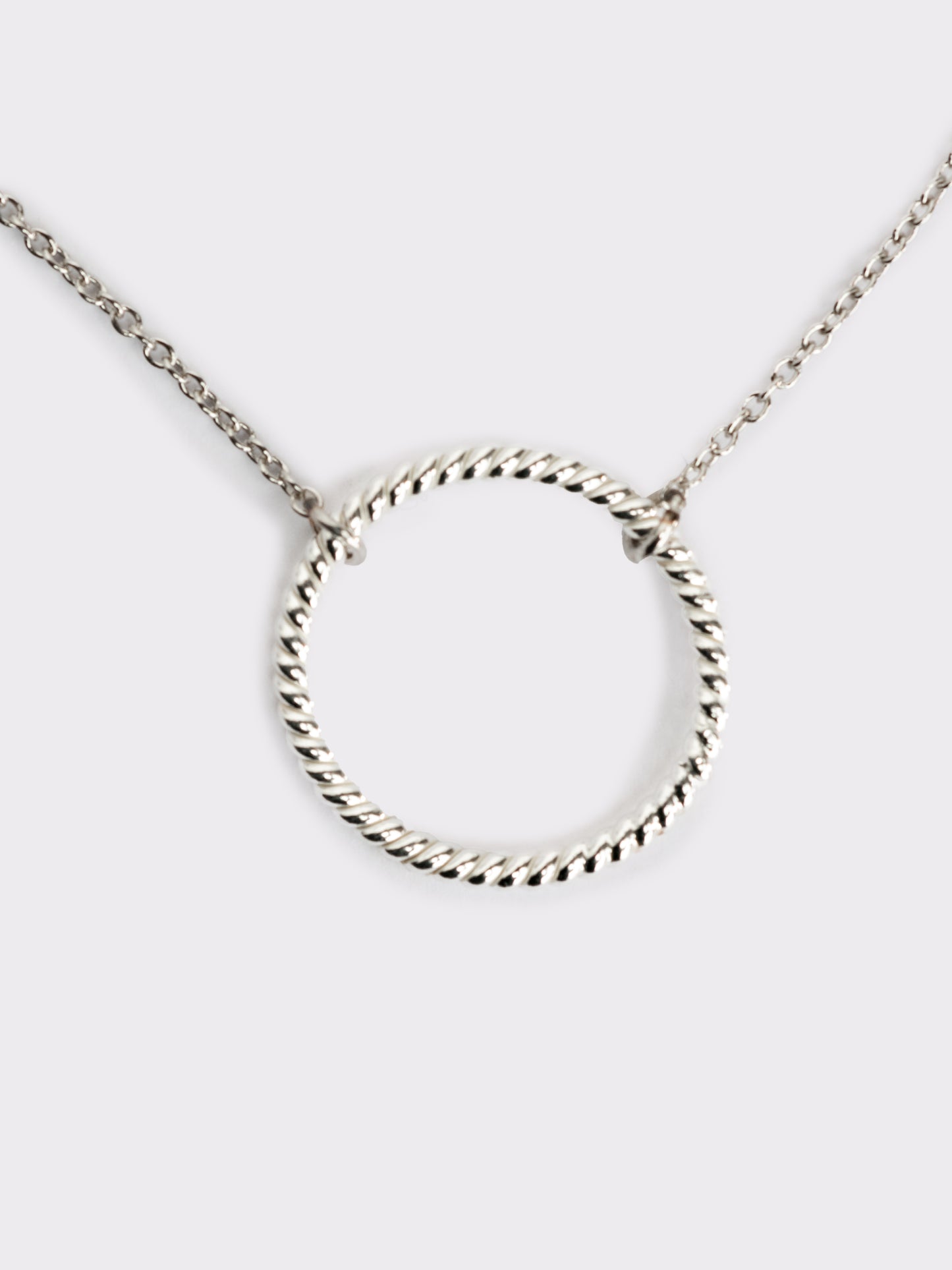 Collana cerchio Torchon