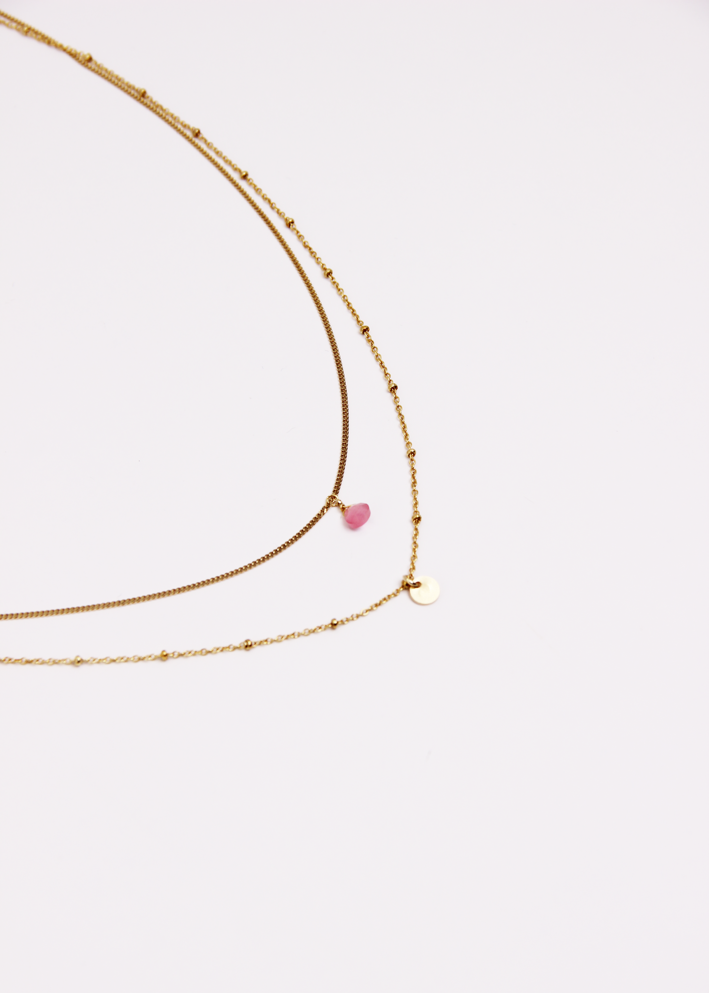 Collana Petalo in argento 925 a doppio filo con pietra naturale a goccia e medaglietta  – disponibile in argento, oro giallo e oro rosa – varianti pietra blu, rosa, verde – gioiello artigianale Laura Sciunnach.