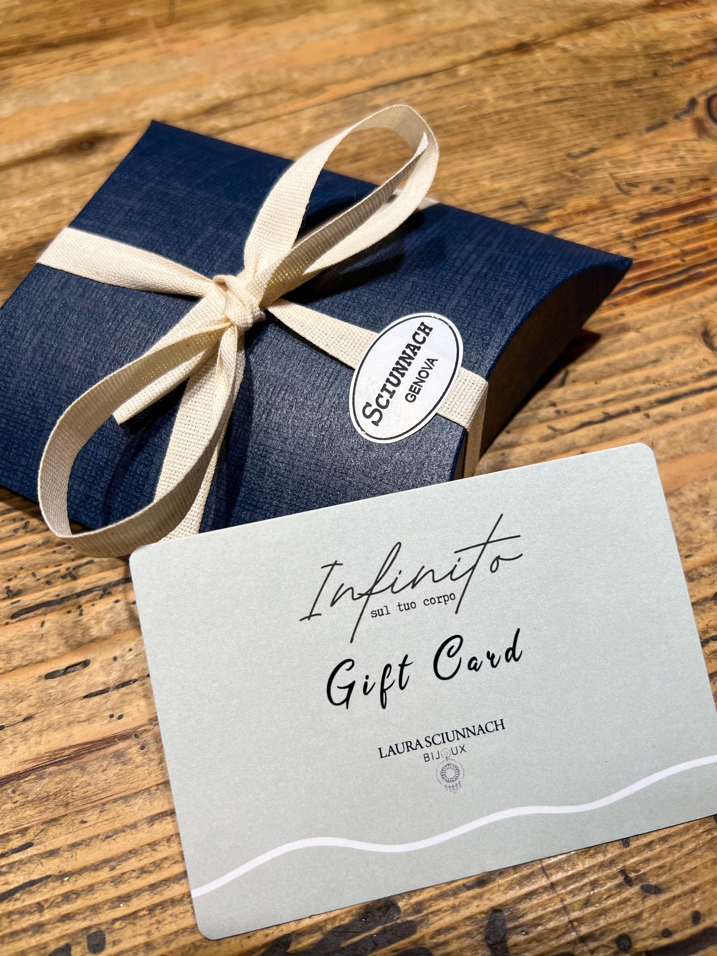 Infinito Collana Gift card Oro 18kt