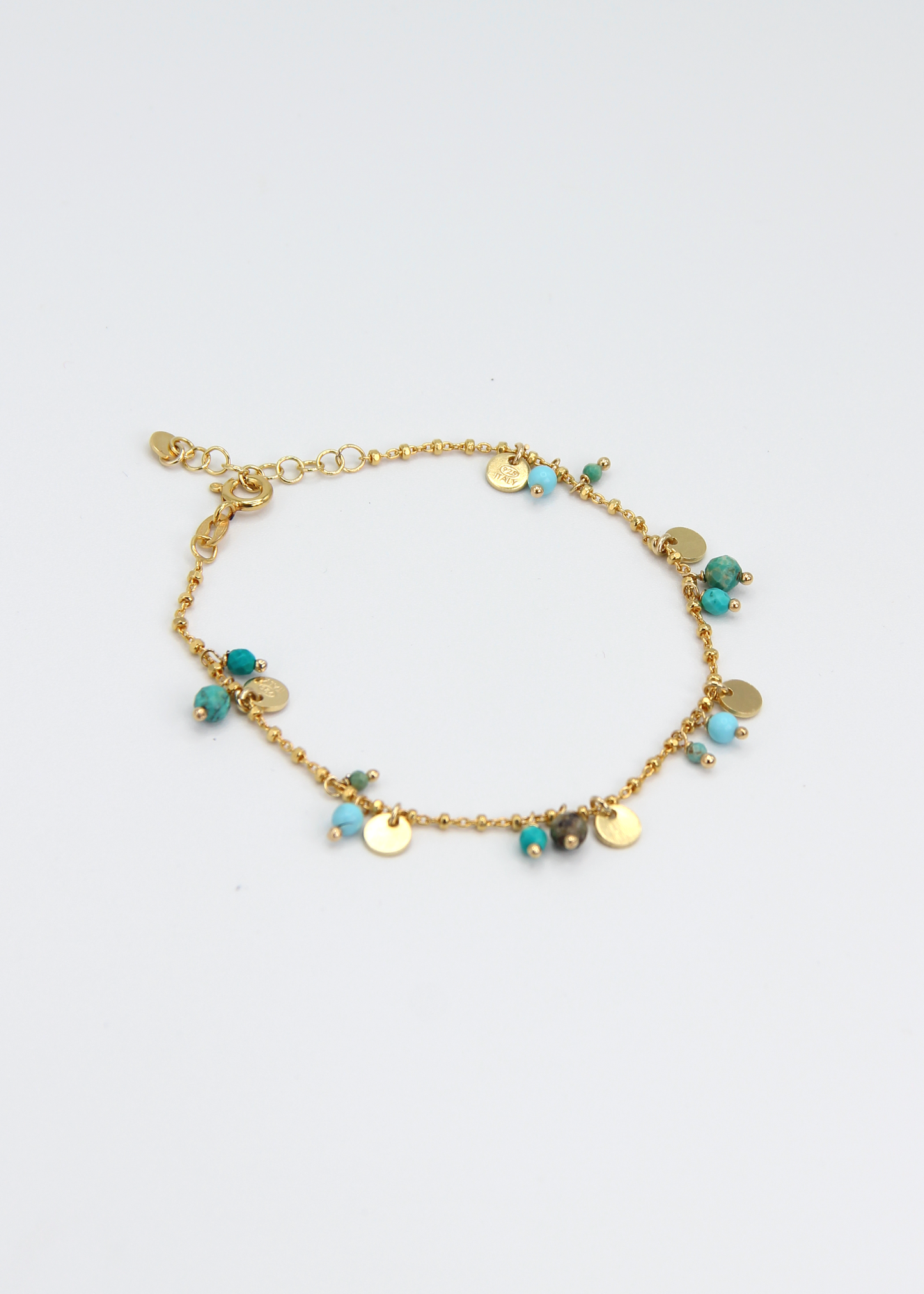 Bracciale Little Princess Summer Edition Laura Sciunnach in argento 925 placcato oro con pietre di turchese e ciondoli rotondi. Bracciale donna estivo elegante e raffinato Made in Italy.