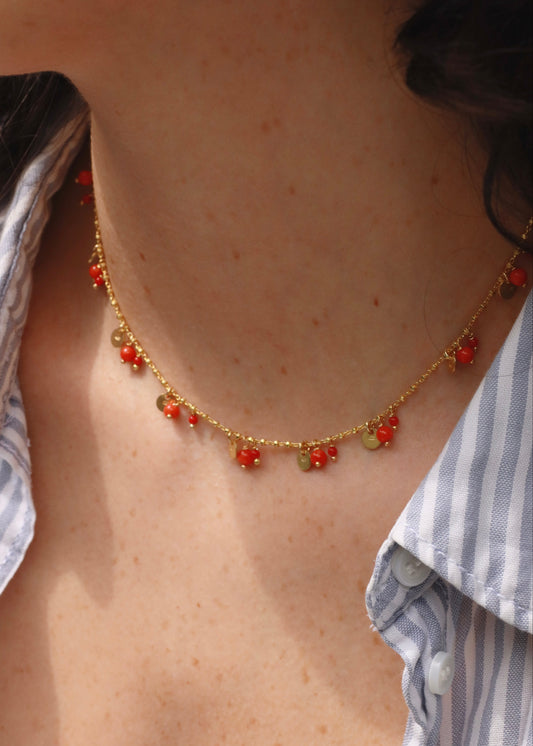 Collana Little Princess Summer Edition Laura Sciunnach in argento 925 con pietre naturali corallo o turchese e ciondoli rotondi, gioiello Made in Italy elegante e raffinato.