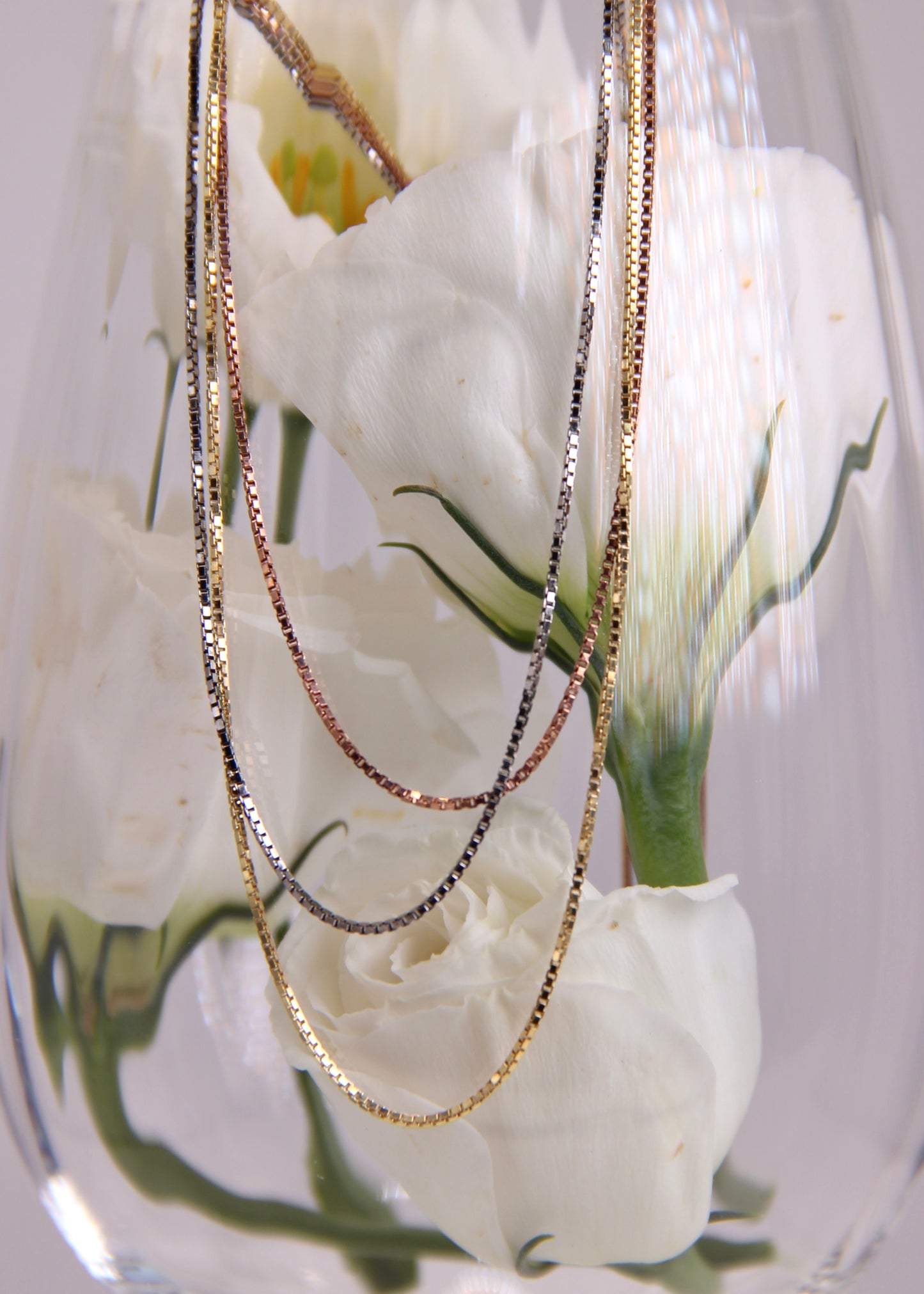 Collana Trilogy in argento 925 a tre fili nei tre ori – argento, oro e oro rosa – gioiello elegante, minimal e luminoso Laura Sciunnach