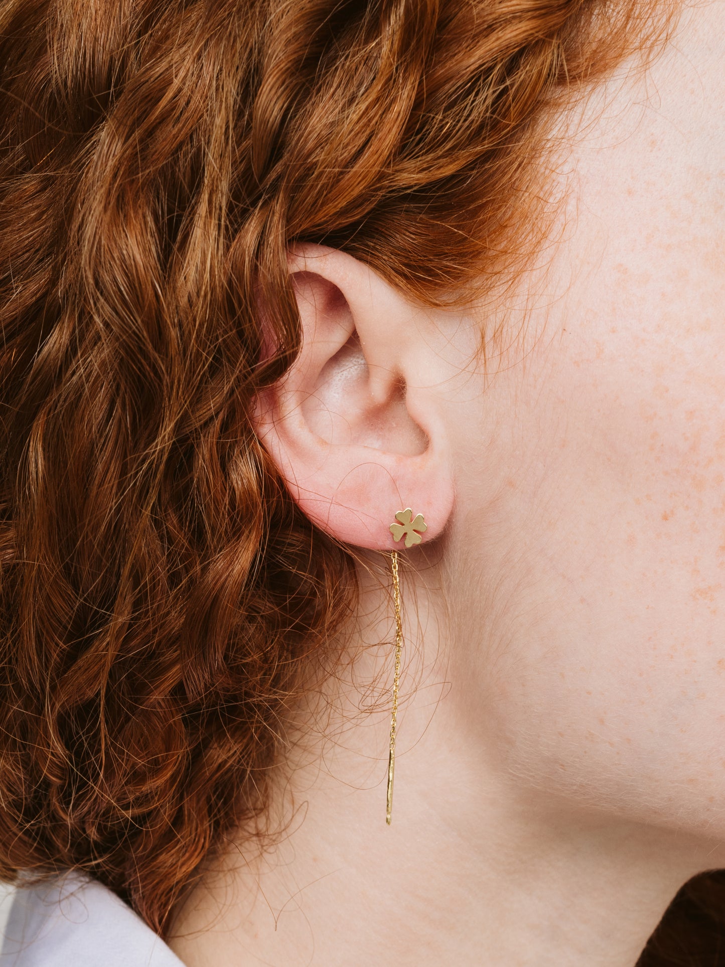 Sterling silver up-and-down four-leaf clover single earring