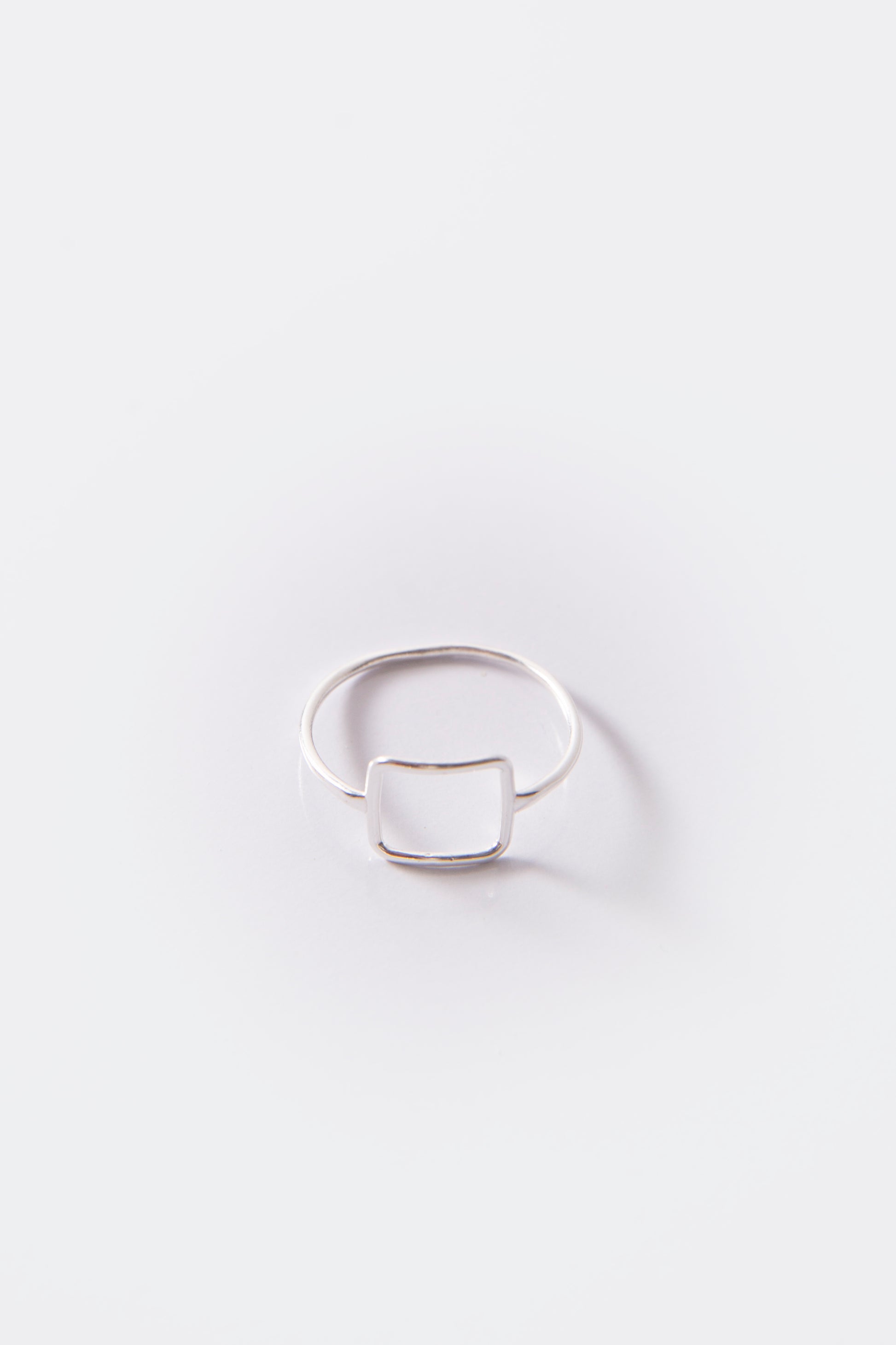 #anello #ring #argento #silver #quadrato #simboli #anellisottili #idearegalo #regalodonna #amiche #friendship #gioiello #jewelery
